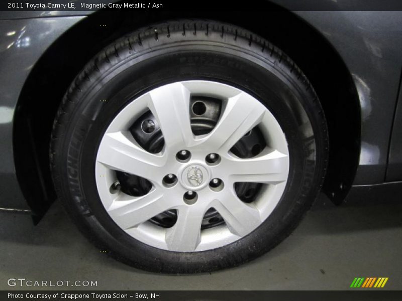 Magnetic Gray Metallic / Ash 2011 Toyota Camry LE