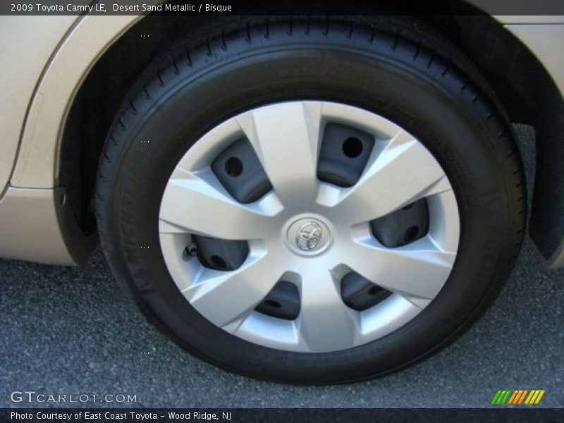 Desert Sand Metallic / Bisque 2009 Toyota Camry LE