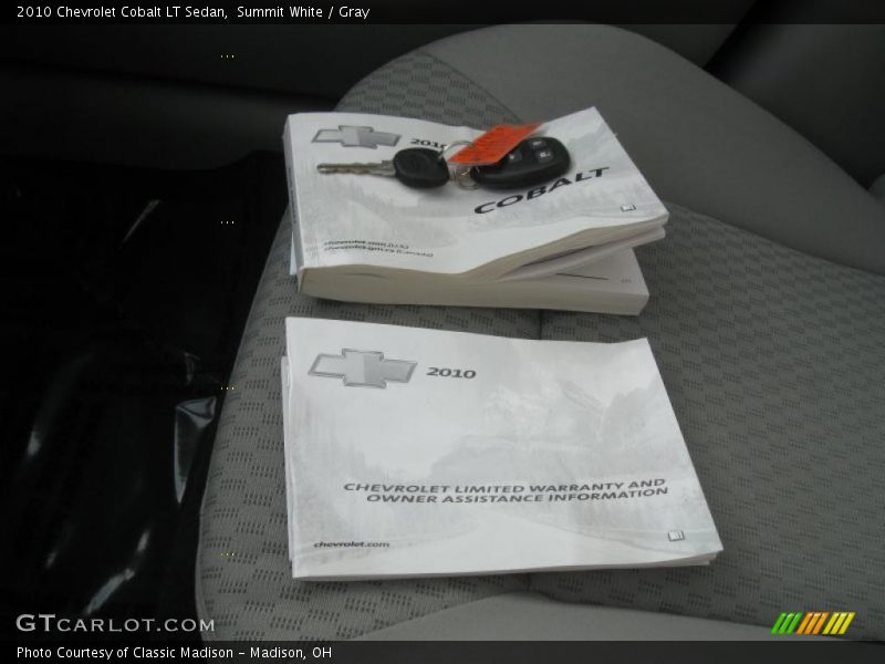 Summit White / Gray 2010 Chevrolet Cobalt LT Sedan