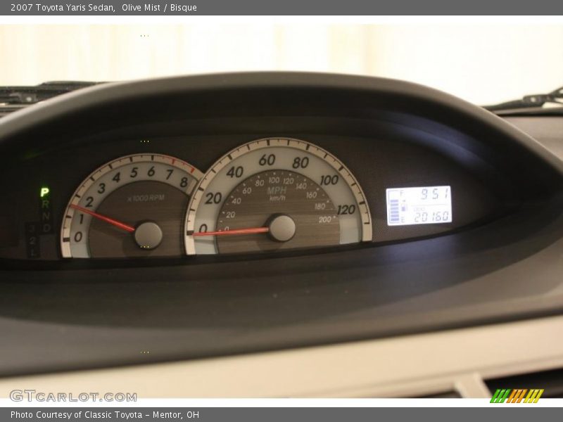 Olive Mist / Bisque 2007 Toyota Yaris Sedan