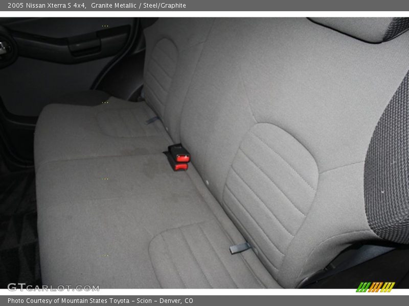 Granite Metallic / Steel/Graphite 2005 Nissan Xterra S 4x4