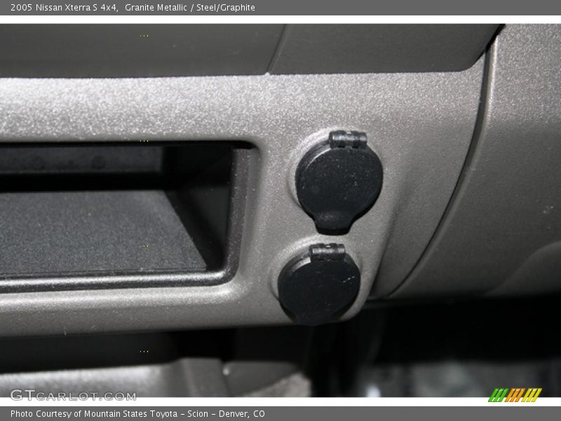 Granite Metallic / Steel/Graphite 2005 Nissan Xterra S 4x4