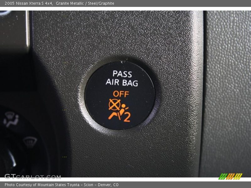 Granite Metallic / Steel/Graphite 2005 Nissan Xterra S 4x4