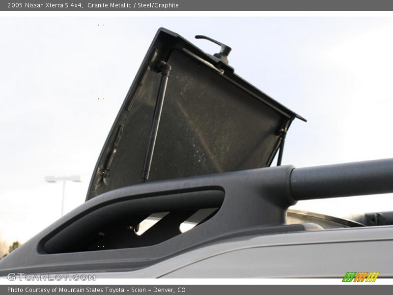 Granite Metallic / Steel/Graphite 2005 Nissan Xterra S 4x4
