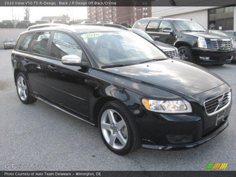 Front 3/4 View of 2010 V50 T5 R-Design