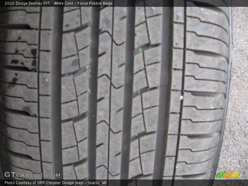 White Gold / Pastel Pebble Beige 2010 Dodge Journey SXT