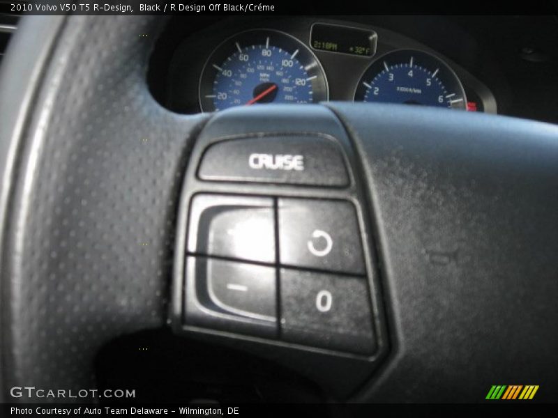 Black / R Design Off Black/Créme 2010 Volvo V50 T5 R-Design