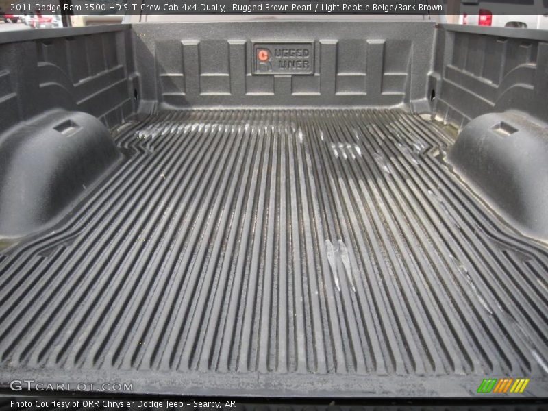  2011 Ram 3500 HD SLT Crew Cab 4x4 Dually Trunk