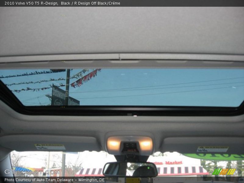 Black / R Design Off Black/Créme 2010 Volvo V50 T5 R-Design