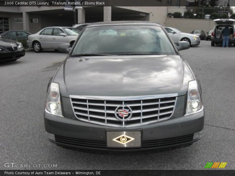Titanium Metallic / Ebony Black 2006 Cadillac DTS Luxury
