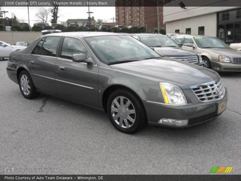 Titanium Metallic / Ebony Black 2006 Cadillac DTS Luxury