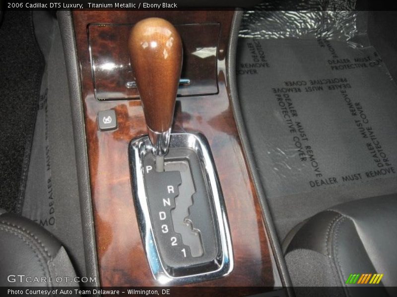  2006 DTS Luxury 4 Speed Automatic Shifter