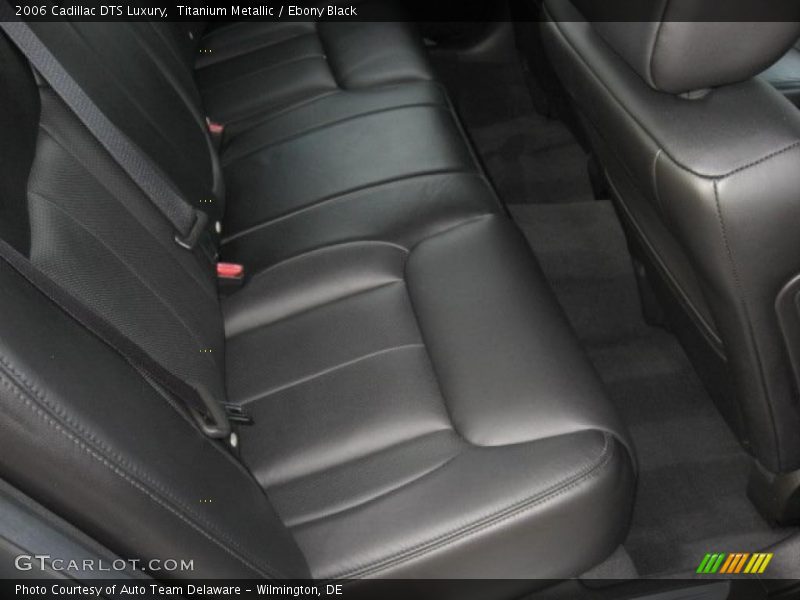  2006 DTS Luxury Ebony Black Interior