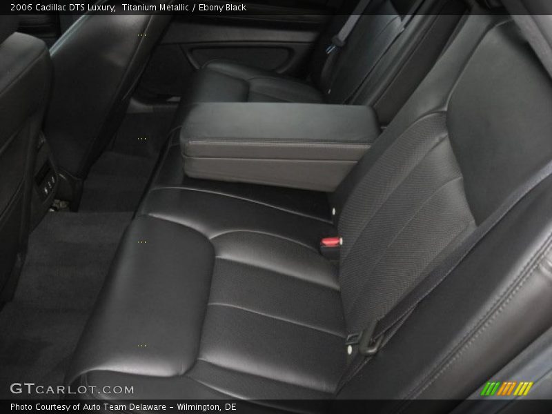 2006 DTS Luxury Ebony Black Interior