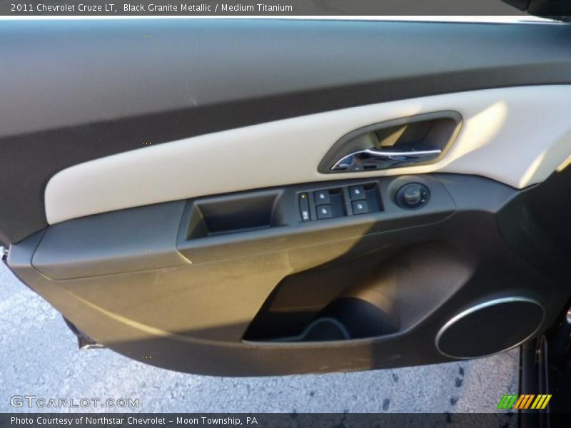 Black Granite Metallic / Medium Titanium 2011 Chevrolet Cruze LT