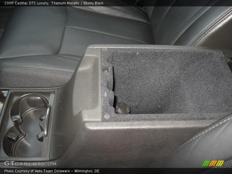 Titanium Metallic / Ebony Black 2006 Cadillac DTS Luxury