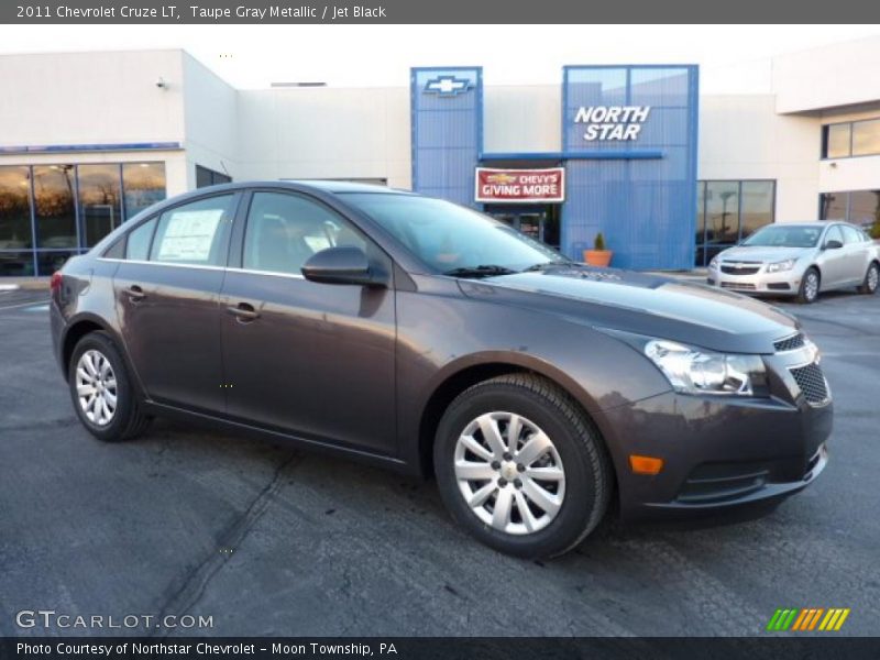 Taupe Gray Metallic / Jet Black 2011 Chevrolet Cruze LT