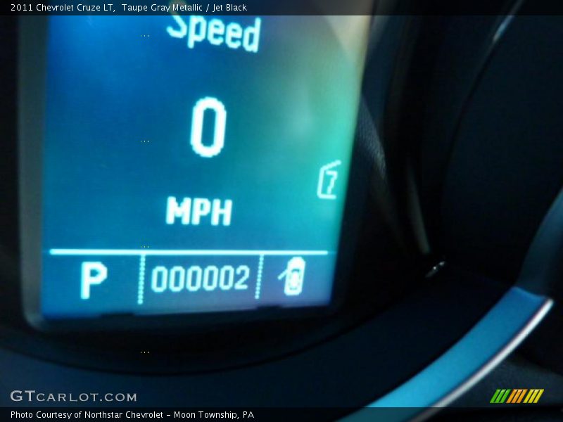 Taupe Gray Metallic / Jet Black 2011 Chevrolet Cruze LT