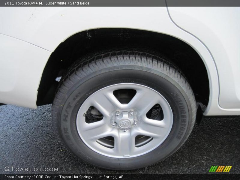 Super White / Sand Beige 2011 Toyota RAV4 I4