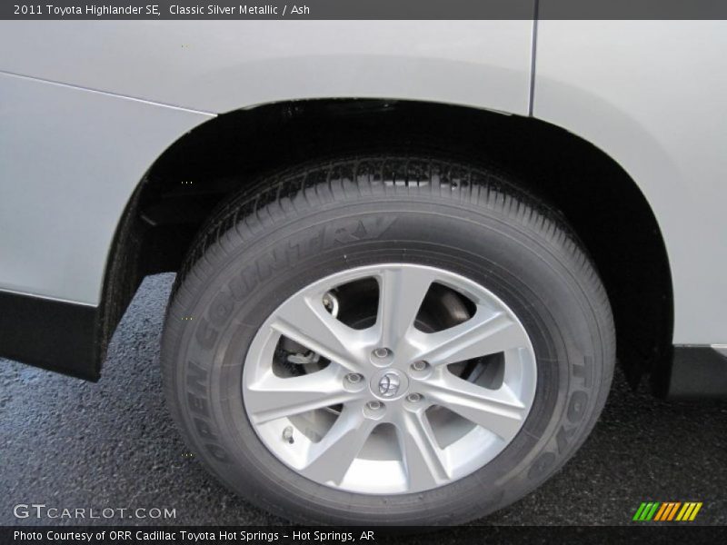 Classic Silver Metallic / Ash 2011 Toyota Highlander SE