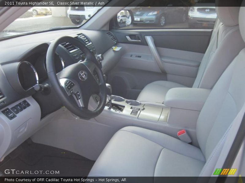 Classic Silver Metallic / Ash 2011 Toyota Highlander SE