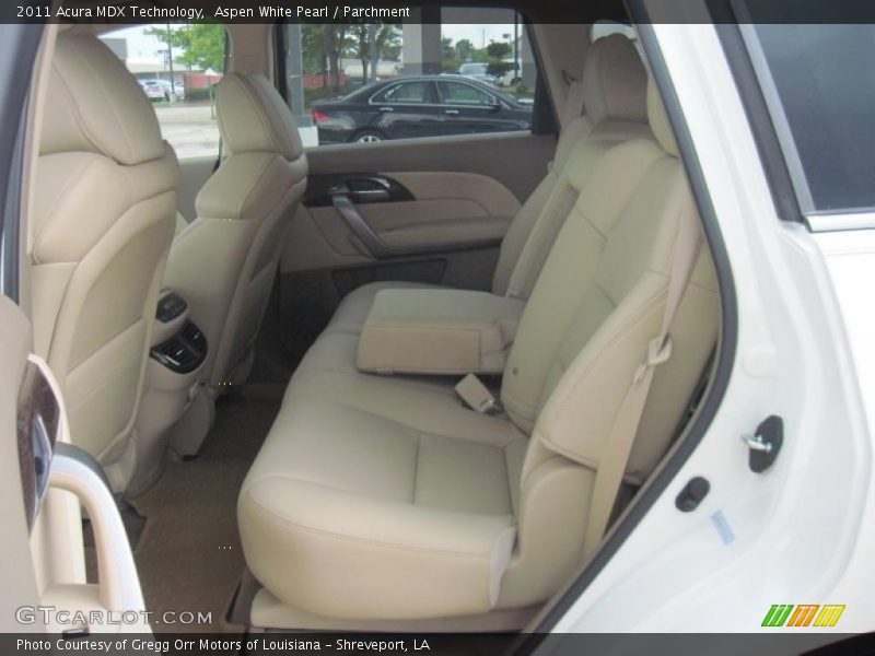  2011 MDX Technology Parchment Interior