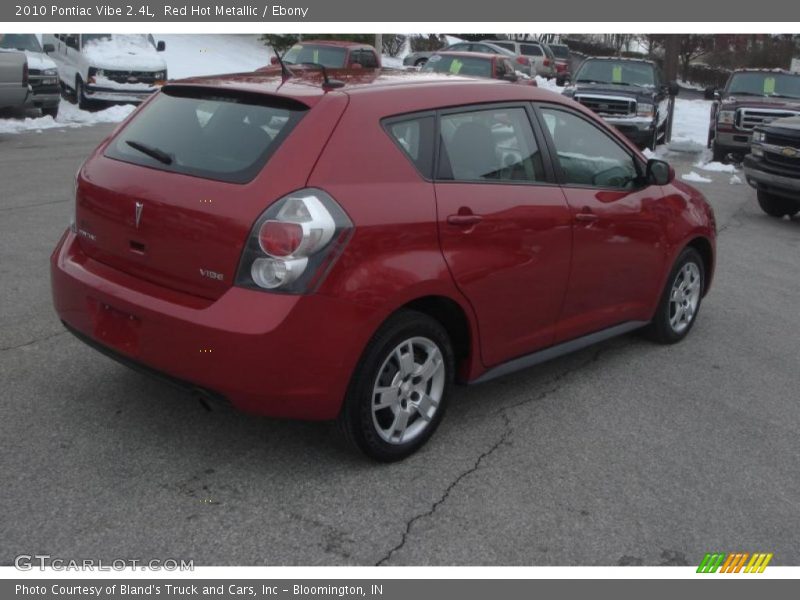 Red Hot Metallic / Ebony 2010 Pontiac Vibe 2.4L