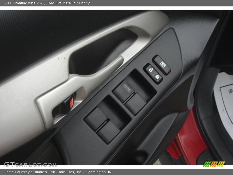 Red Hot Metallic / Ebony 2010 Pontiac Vibe 2.4L