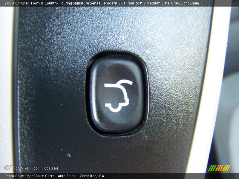 Modern Blue Pearlcoat / Medium Slate Gray/Light Shale 2008 Chrysler Town & Country Touring Signature Series