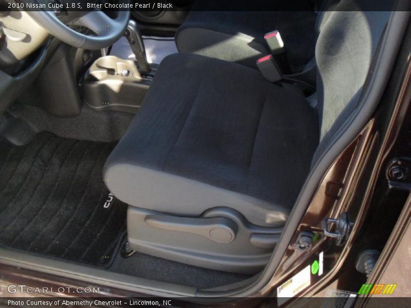 Bitter Chocolate Pearl / Black 2010 Nissan Cube 1.8 S