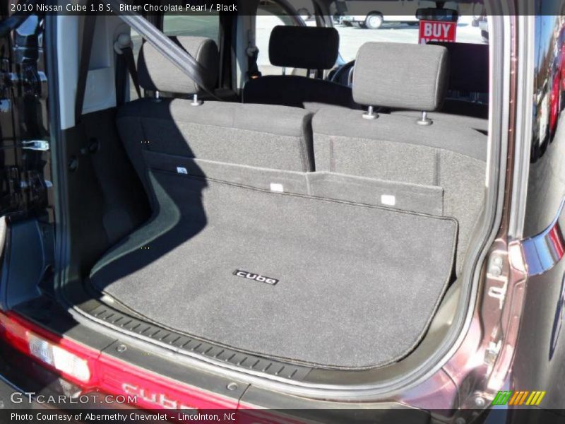 Bitter Chocolate Pearl / Black 2010 Nissan Cube 1.8 S