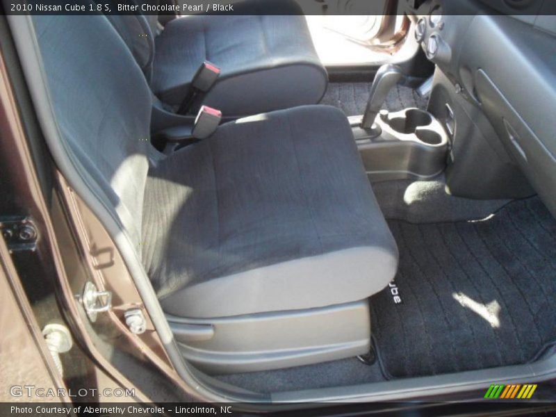 Bitter Chocolate Pearl / Black 2010 Nissan Cube 1.8 S