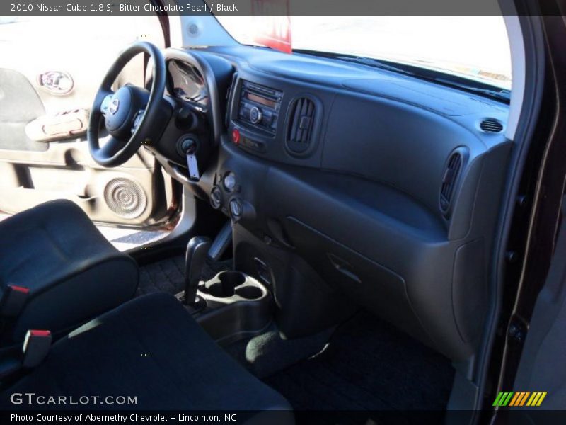 Bitter Chocolate Pearl / Black 2010 Nissan Cube 1.8 S