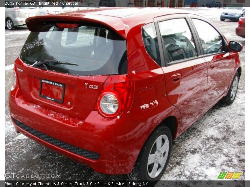 Bright Red / Charcoal 2009 Pontiac G3