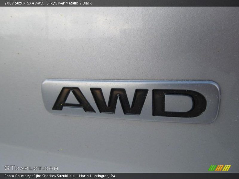  2007 SX4 AWD Logo