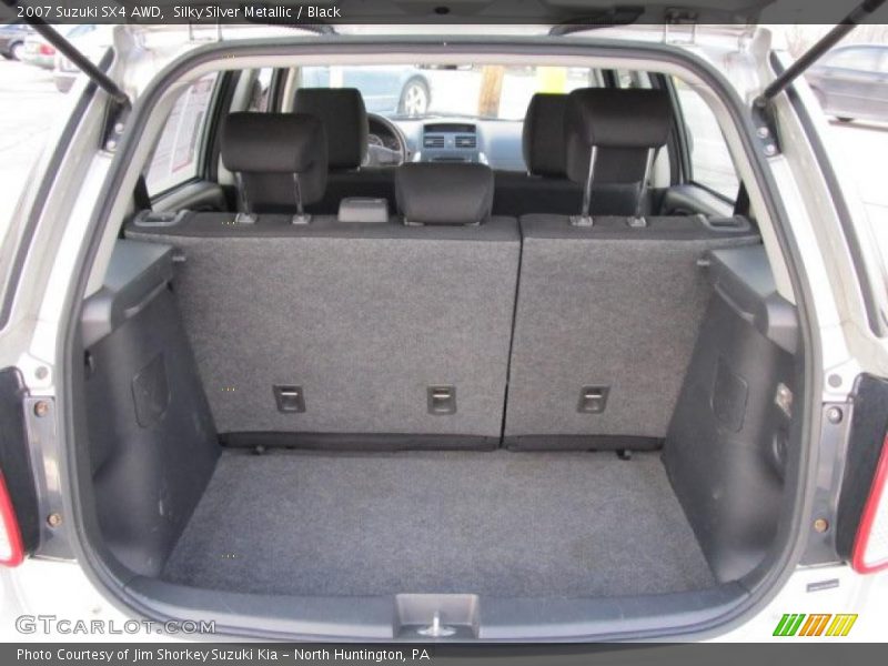  2007 SX4 AWD Trunk