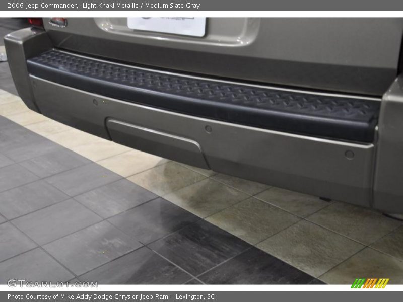 Light Khaki Metallic / Medium Slate Gray 2006 Jeep Commander