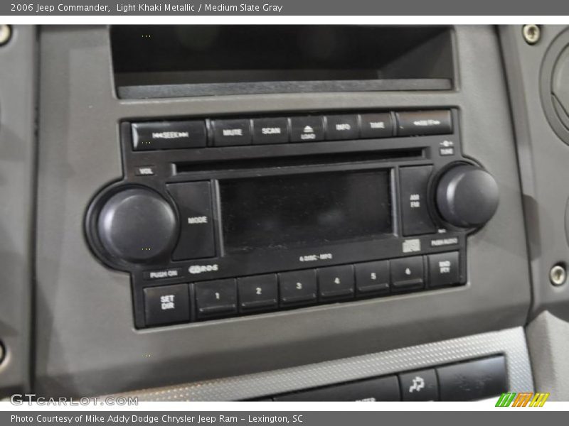 Light Khaki Metallic / Medium Slate Gray 2006 Jeep Commander