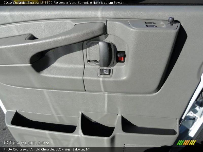 Summit White / Medium Pewter 2010 Chevrolet Express LS 3500 Passenger Van