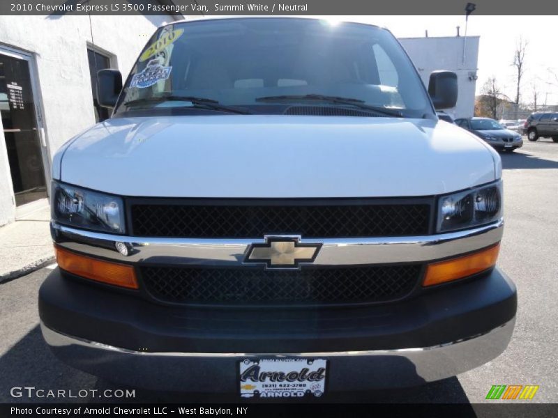 Summit White / Neutral 2010 Chevrolet Express LS 3500 Passenger Van