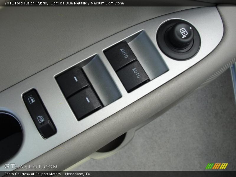 Controls of 2011 Fusion Hybrid
