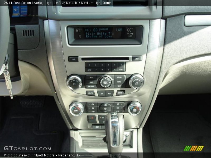 Controls of 2011 Fusion Hybrid