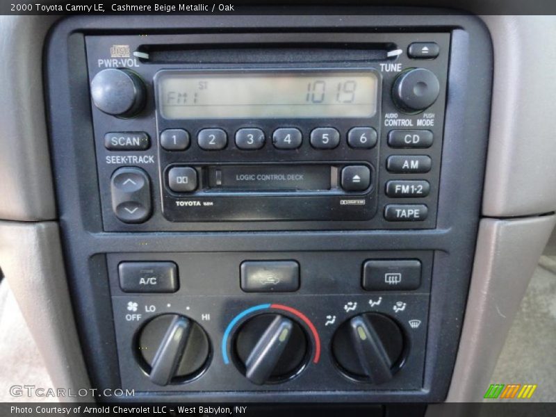 Cashmere Beige Metallic / Oak 2000 Toyota Camry LE