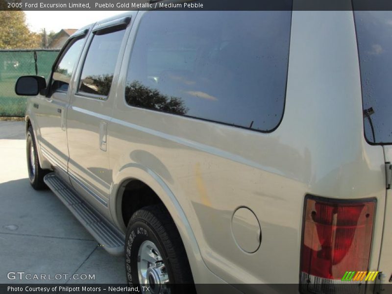 Pueblo Gold Metallic / Medium Pebble 2005 Ford Excursion Limited
