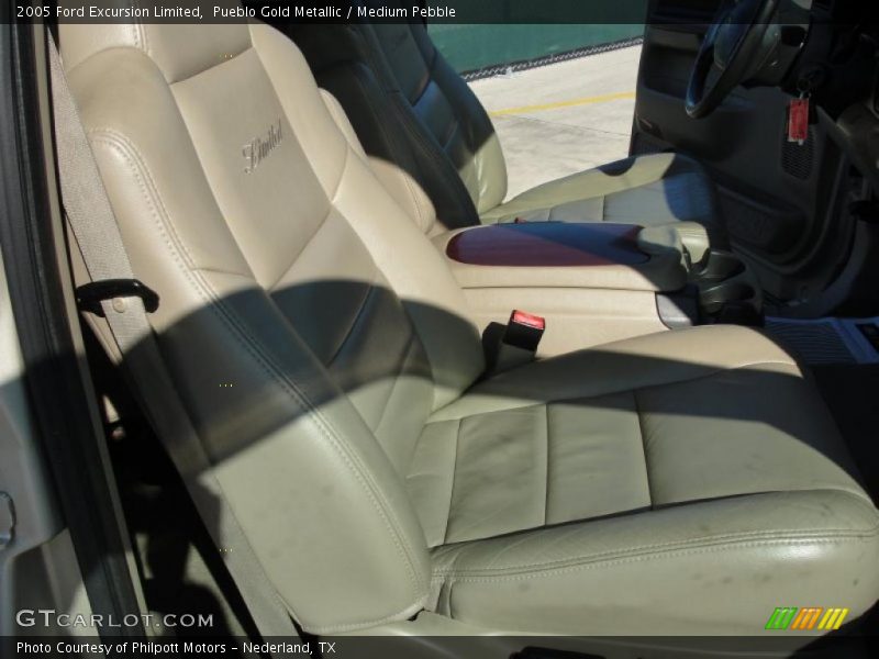 Pueblo Gold Metallic / Medium Pebble 2005 Ford Excursion Limited