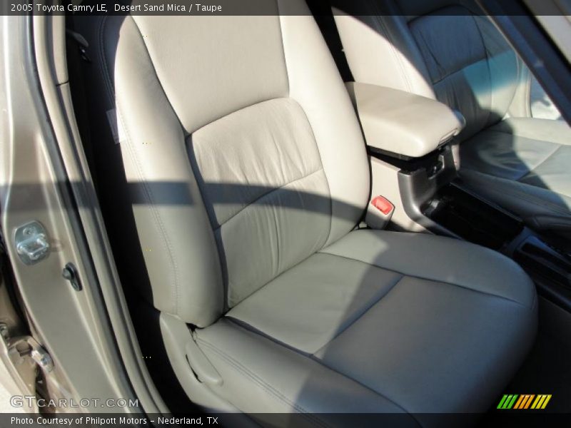 Desert Sand Mica / Taupe 2005 Toyota Camry LE