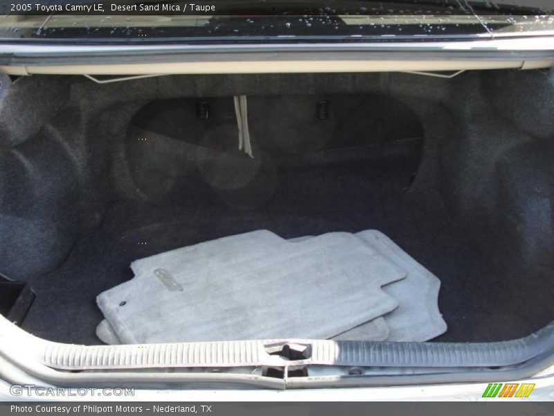 Desert Sand Mica / Taupe 2005 Toyota Camry LE