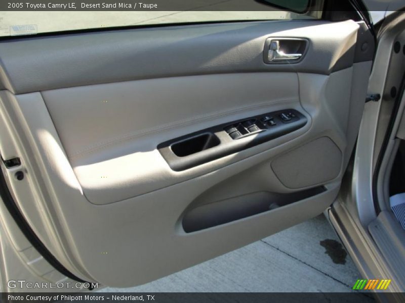 Desert Sand Mica / Taupe 2005 Toyota Camry LE