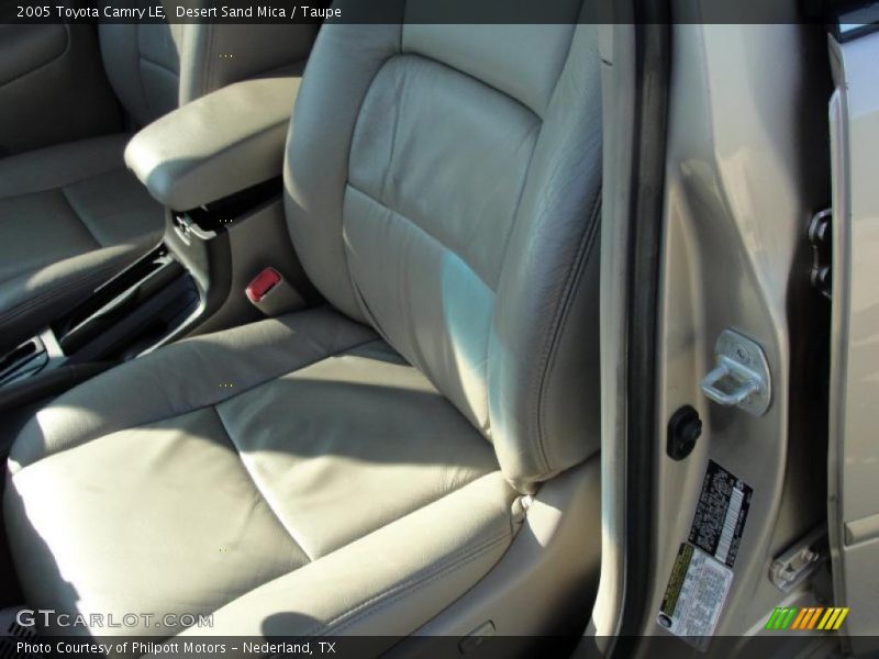 Desert Sand Mica / Taupe 2005 Toyota Camry LE