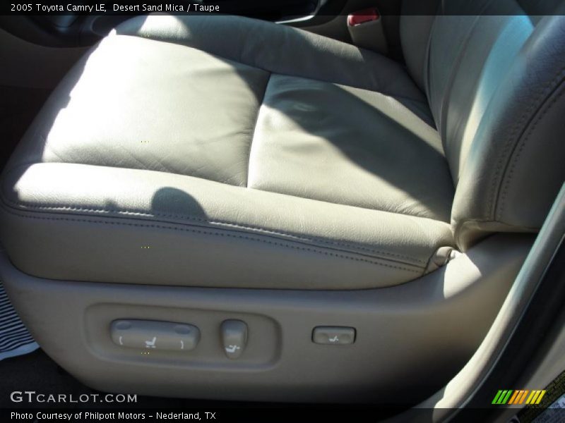 Desert Sand Mica / Taupe 2005 Toyota Camry LE